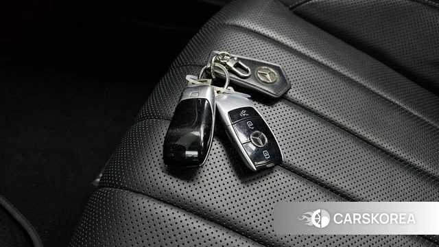 Mercedes-Benz E-Class W213 id 4304628 из Кореи 18
