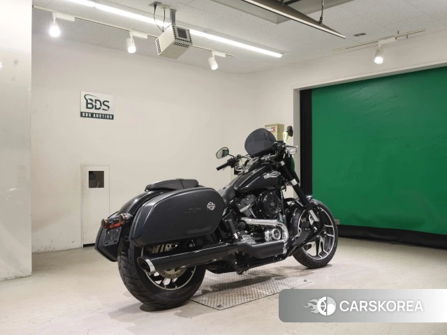 Проданный Harley-Davidson Softail Sport Glide FLSB1750 2020 из Японии, фото 2