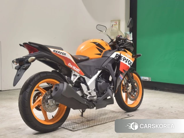 Проданный Honda CBR250R ABS 2013 из Японии, фото 2