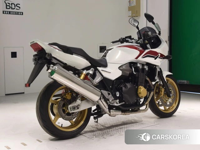 Проданный Honda CB1300SF BOLDOR 2013 из Японии, фото 2