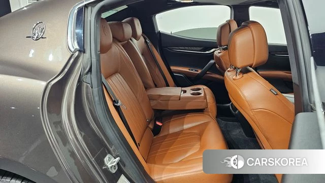 Maserati Ghibli id 4605223 из Кореи 18