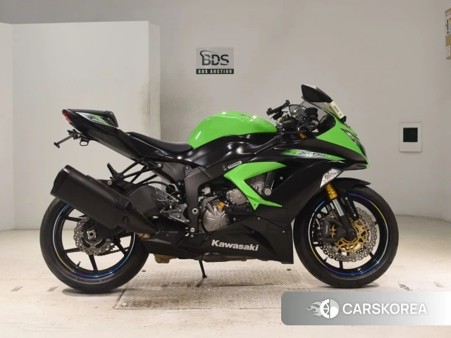 Kawasaki ZX-6R NINJA ABS id 3946861 из Японии 18