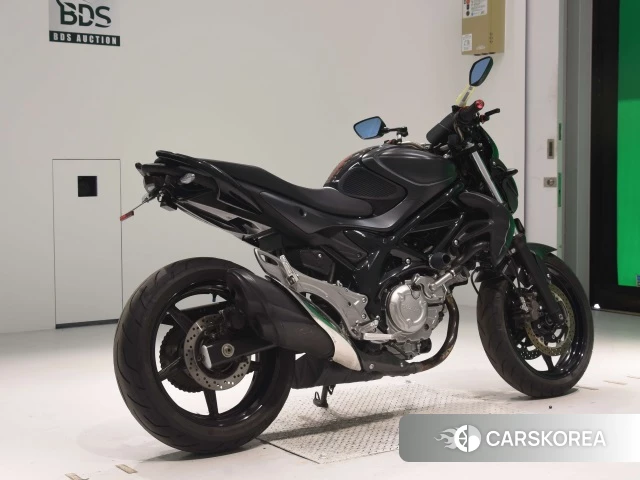 Проданный Suzuki GLADIUS 400 2015 из Японии, фото 2