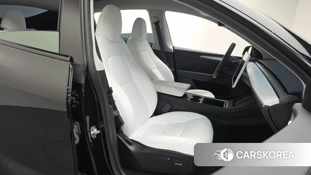 Tesla Model Y id 4505639 из Кореи 18