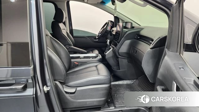 Hyundai Staria id 4202209 из Кореи 18