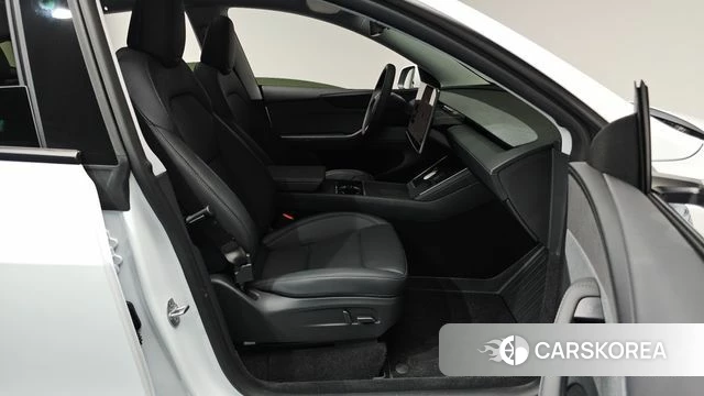 Tesla Model Y id 4200741 из Кореи 18