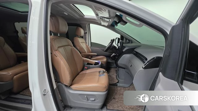 Hyundai Staria id 4548690 из Кореи 18