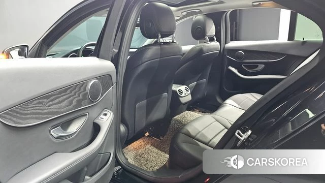 Mercedes-Benz C-Class W205 id 4530756 из Кореи 18