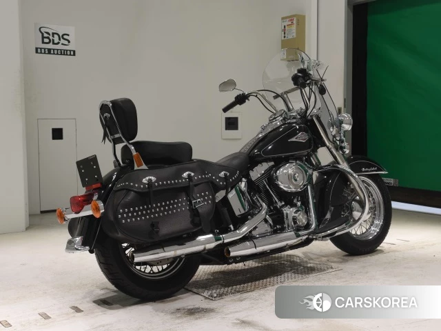 Проданный Harley-Davidson Heritage Softail Classic FLSTC1580 2012 из Японии, фото 2