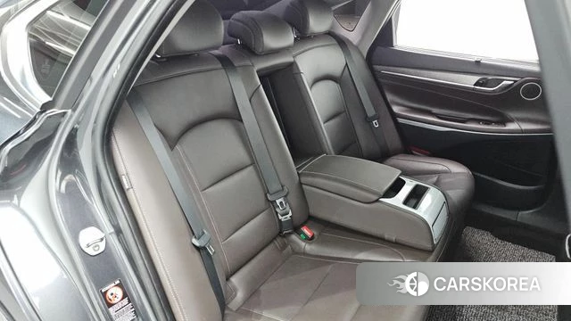 Hyundai Grandeur IG id 4403256 из Кореи 18