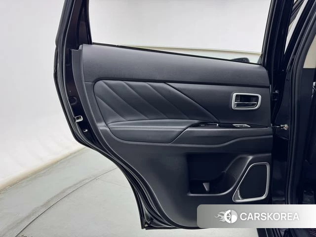Mitsubishi  Outlander id 4253610 из Китая 18