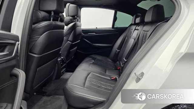 BMW 5 Series (G30) id 4223155 из Кореи 18