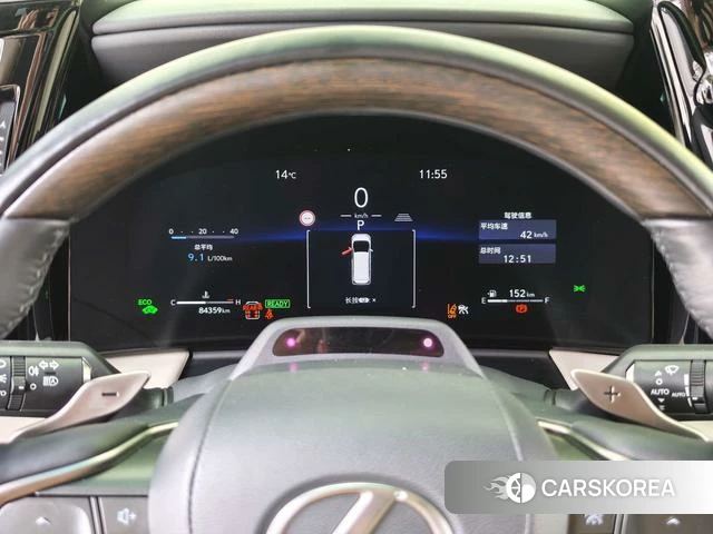 Lexus LM id 4259833 из Китая 18