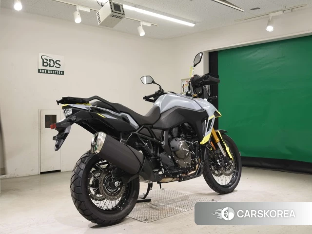 Проданный Suzuki V-STROM 800DE 2023 из Японии, фото 2