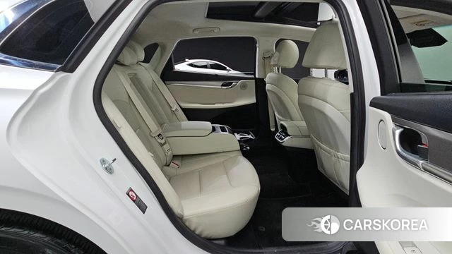 Hyundai The New Grandeur IG Hybrid id 4726161 из Кореи 18