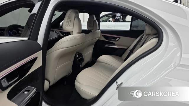 Mercedes-Benz E-Class W214 id 4644877 из Кореи 18