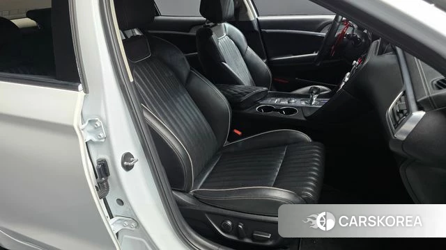 Genesis G70 id 4482760 из Кореи 18