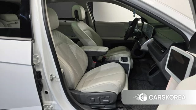 Hyundai Ionic 5 id 4692843 из Кореи 18