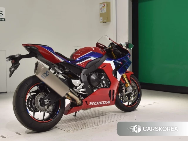 Проданный Honda CBR1000RR-R FIREBLADE SP 2021 из Японии, фото 2