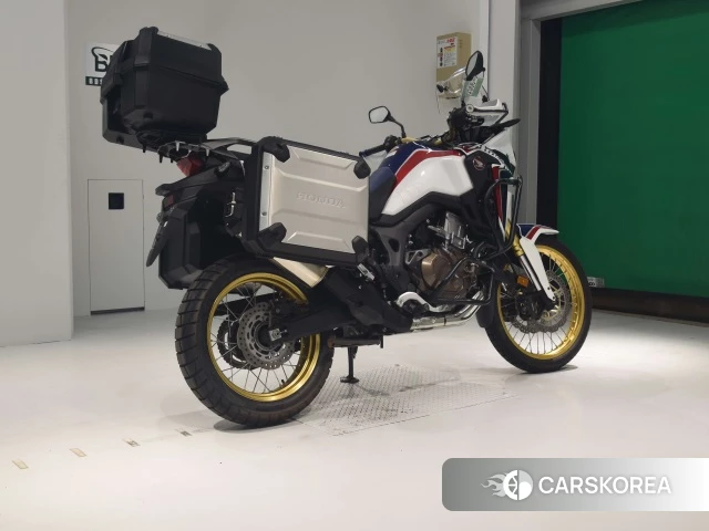 Проданный Honda CRF1000L AFRICA TWIN 2016 из Японии, фото 2