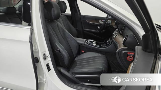 Mercedes-Benz E-Class W213 id 4294690 из Кореи 18
