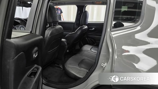 Jeep Renegade id 4294529 из Кореи 18