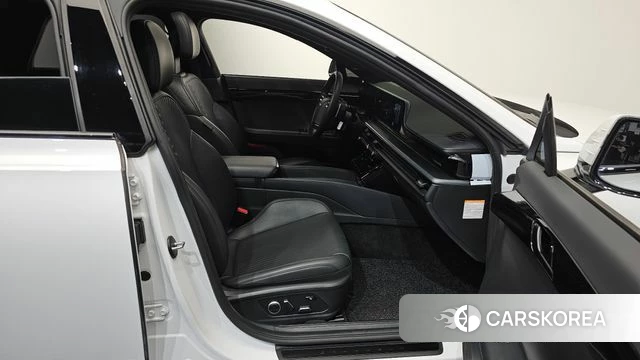 Hyundai Grandeur Hybrid (GN7) id 4432730 из Кореи 18