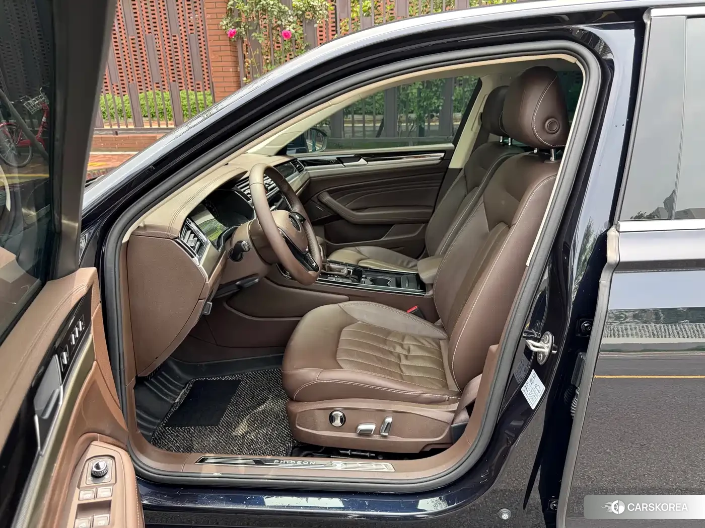 Volkswagen Phideon id 4559755 из Китая 19
