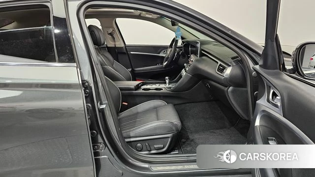 Genesis G70 id 4294896 из Кореи 18
