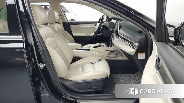 Hyundai The New Grandeur IG Hybrid id 4293174 из Кореи 18