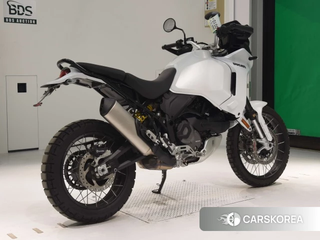 Проданный Ducati DESERT X 2023 из Японии, фото 2