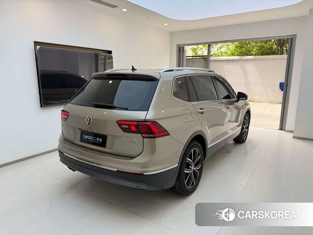 Volkswagen Tiguan L id 4210923 из Китая 18