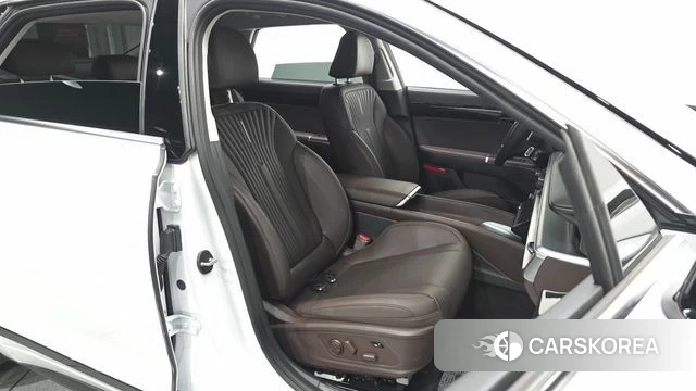 Hyundai Grandeur (GN7) id 4623011 из Кореи 18