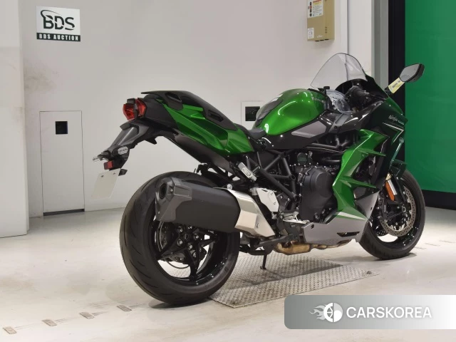 Проданный Kawasaki NINJA H2 SX 2023 из Японии, фото 2