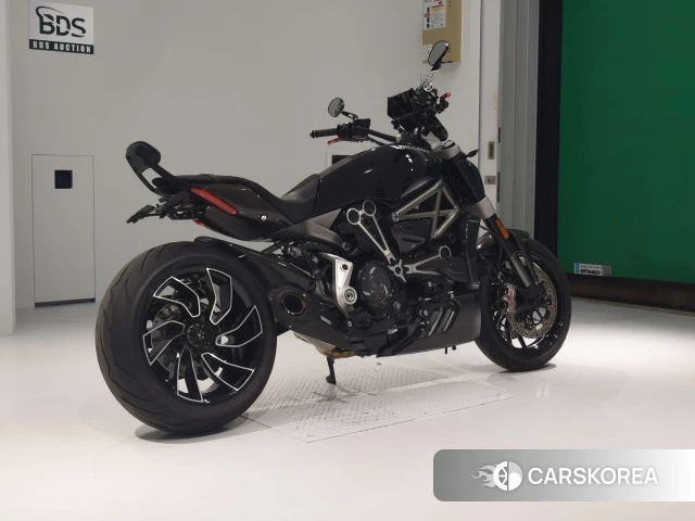 Проданный Ducati X DIAVEL 2017 из Японии, фото 2
