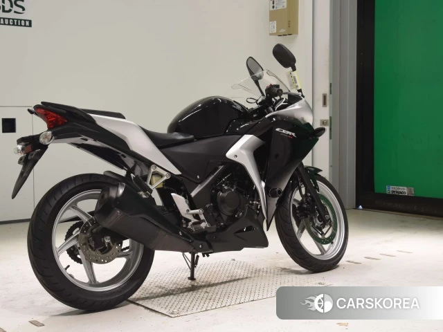 Проданный Honda CBR250R 2011 из Японии