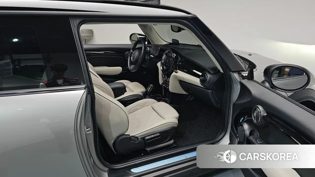 Mini Cooper S id 4243610 из Кореи 18