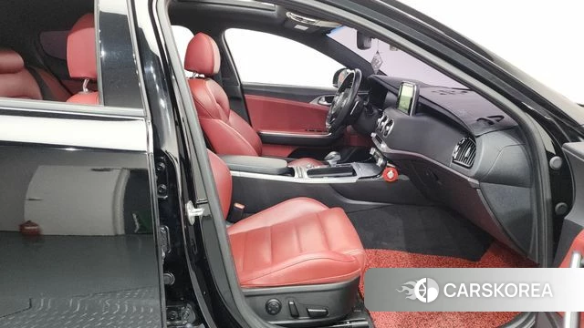 Kia Stinger id 4339660 из Кореи 18