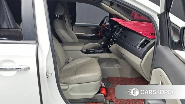 Kia The New Carnival id 4536376 из Кореи 18
