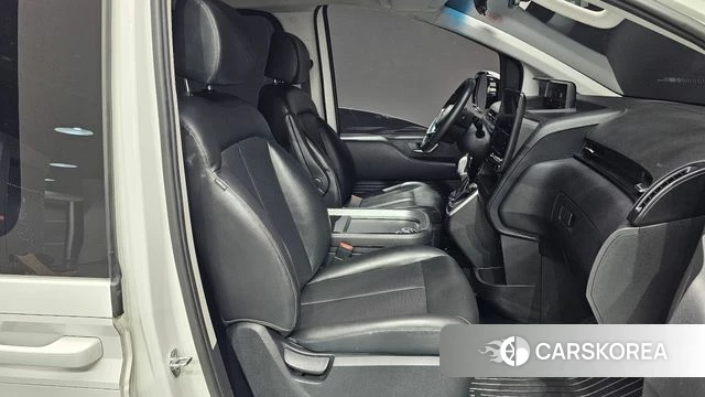 Hyundai Staria id 4389381 из Кореи 18