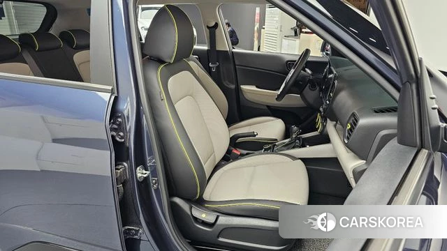 Hyundai Venue id 4342934 из Кореи 18