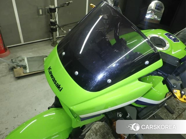 Kawasaki ZRX 1200 id 4206280 из Японии 18