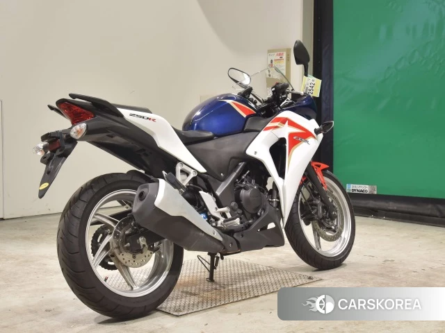 Проданный Honda CBR250R ABS 2011 из Японии