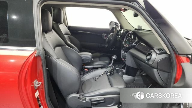 Mini Cooper S id 4246233 из Кореи 18