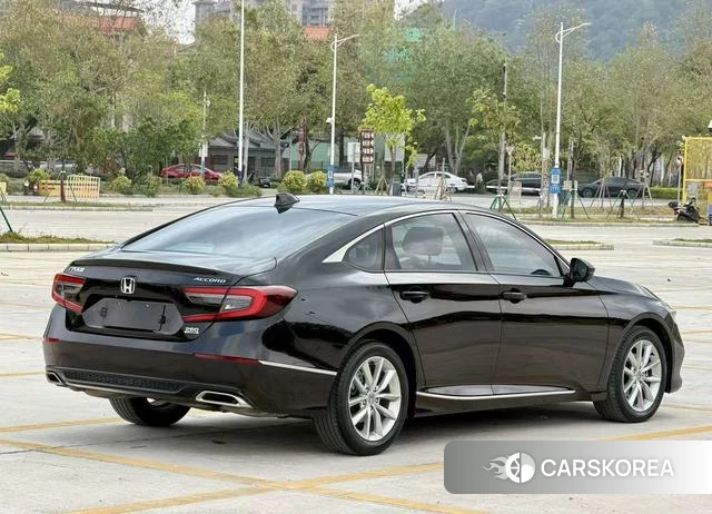 Honda Accord id 3890791 из Китая 18