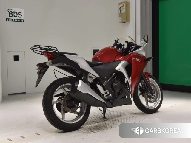 Проданный Honda CBR250R 2011 из Японии, фото 2