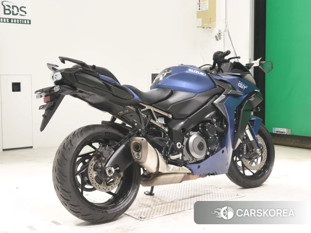 Проданный Suzuki GSX-S1000GT 2022 из Японии, фото 2