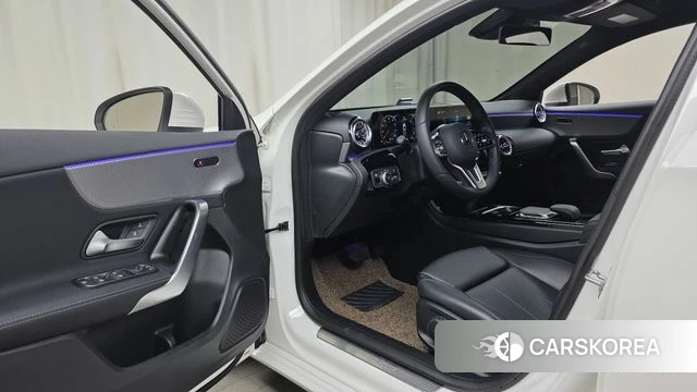 Mercedes-Benz A-Class W177 id 4779328 из Кореи 18