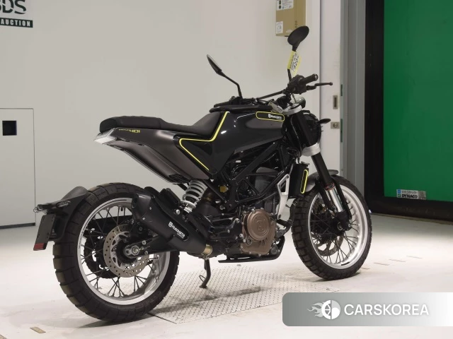 Проданный Husqvarna SVARTPILEN 401 2018 из Японии, фото 2