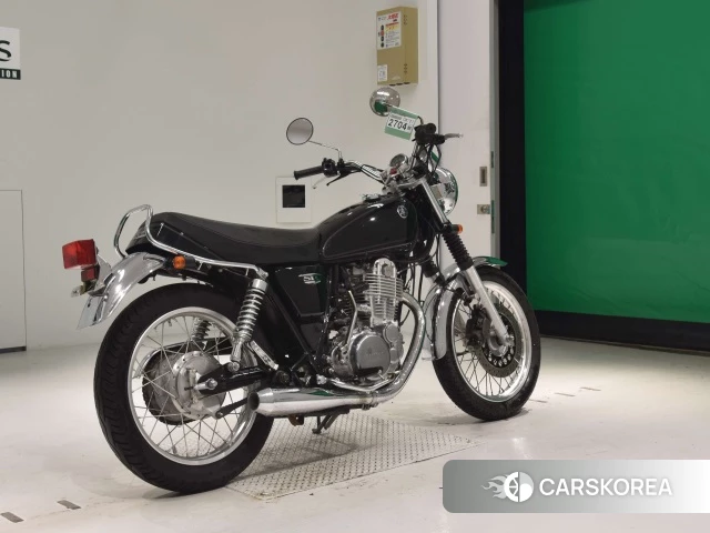 Проданный Yamaha SR 400 2017 из Японии, фото 2